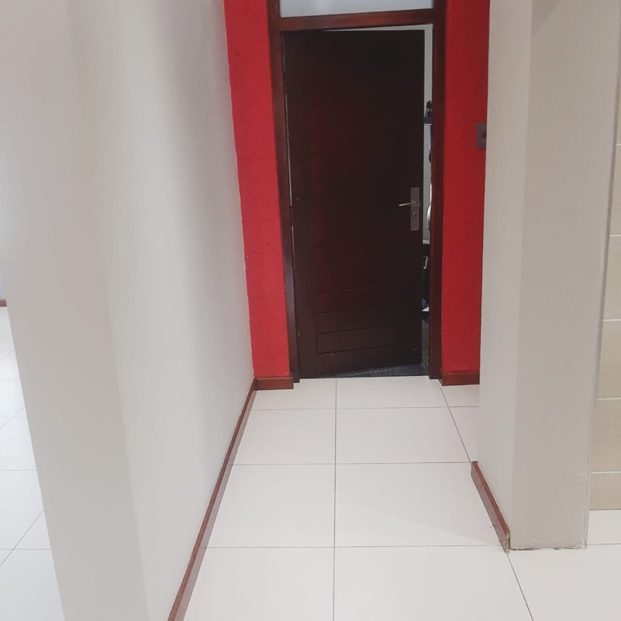 7 Bedroom Property for Sale in Amalinda Eastern Cape